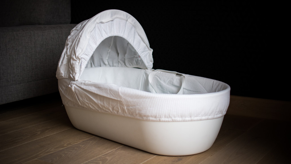 łóżeczko dla noworodka