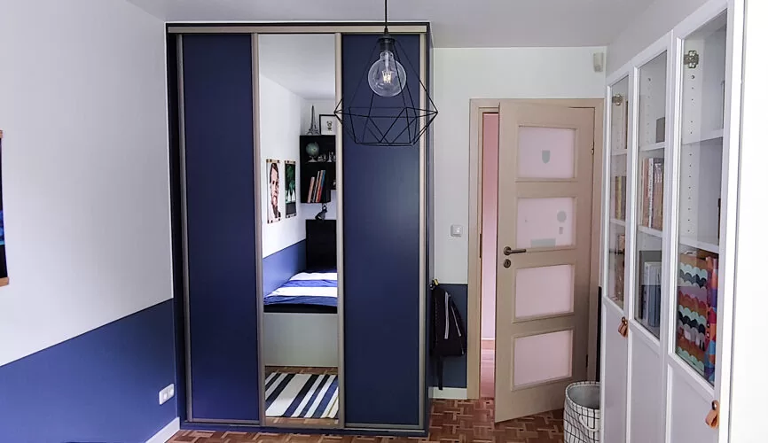 Malujemy szafę Franka – metamorfoza szafy w zabudowie!